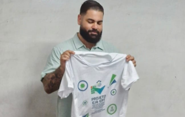 Projeto EJA-EPT apresenta curso de Almoxarife no CMEJA