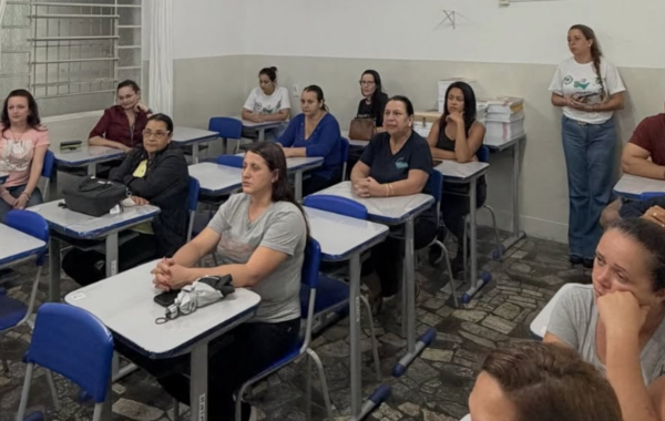 Projeto EJA-EPT apresenta curso de Almoxarife no CMEJA